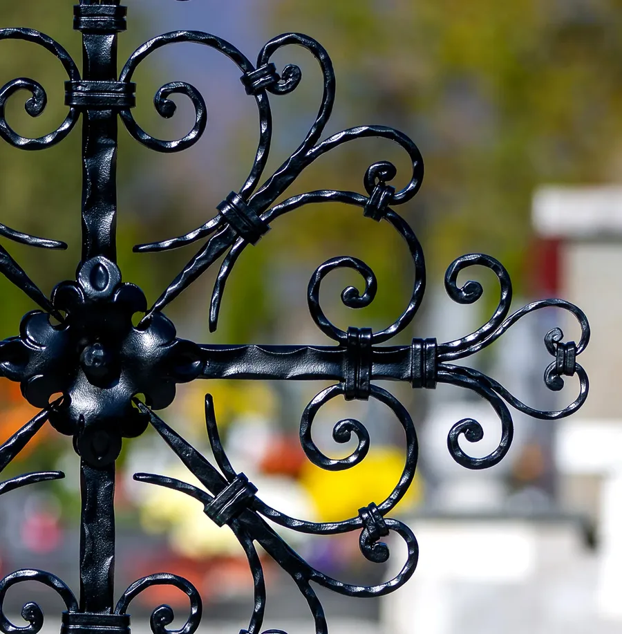 Grabkreuz Freising, Detailansicht 2