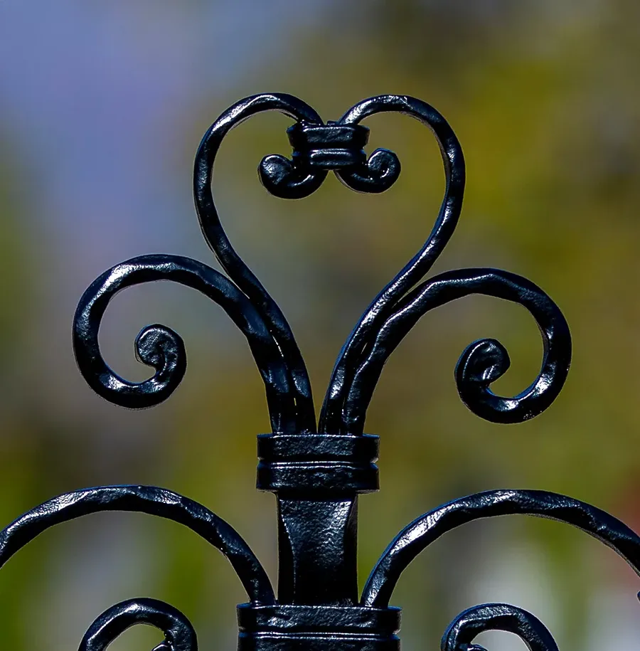 Grabkreuz Freising, Detailansicht 3