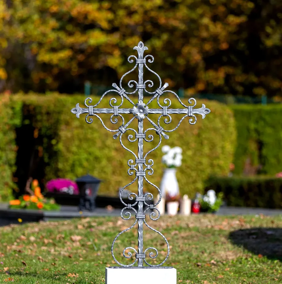 Grabkreuz Emtmannsdorf, Detailansicht 1