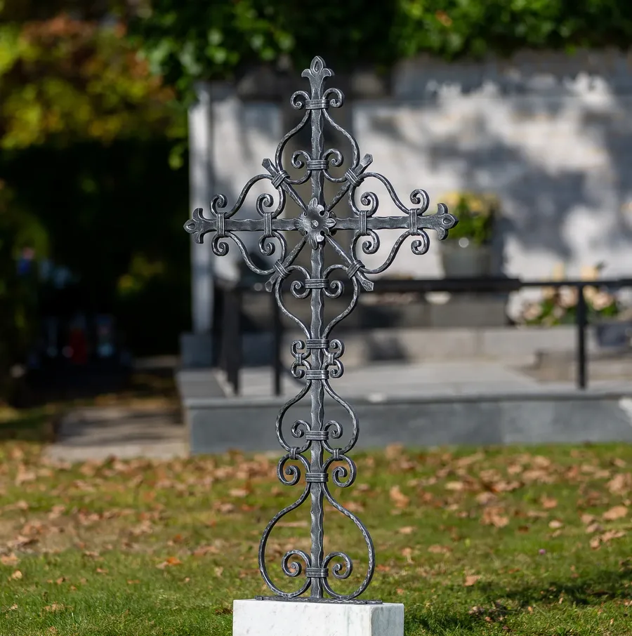 Grabkreuz Emtmannsdorf, Detailansicht 2