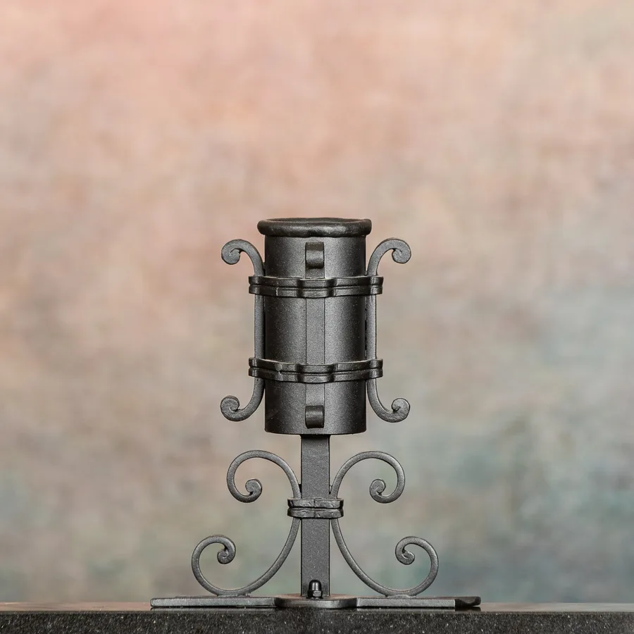 Germering Vase, Rich