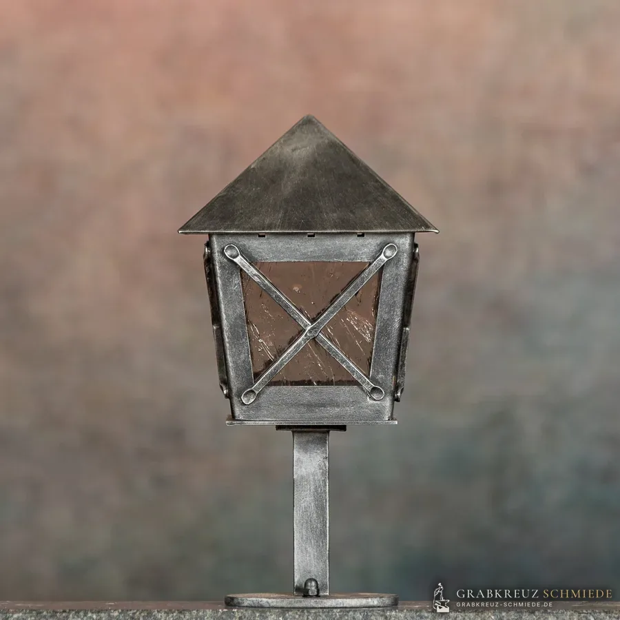 Rosenheim Laterne, X, Silber patiniert
