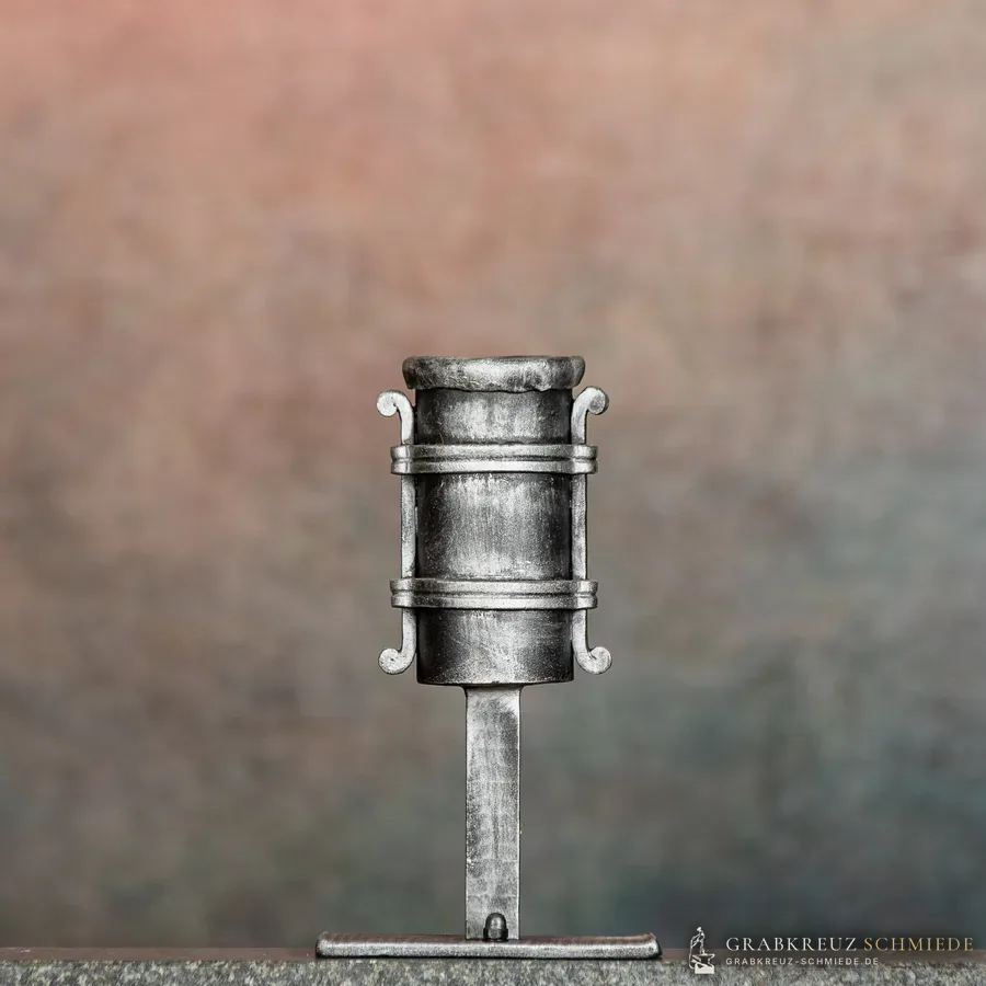 Salzburg Vase, Standard, Silber patiniert
